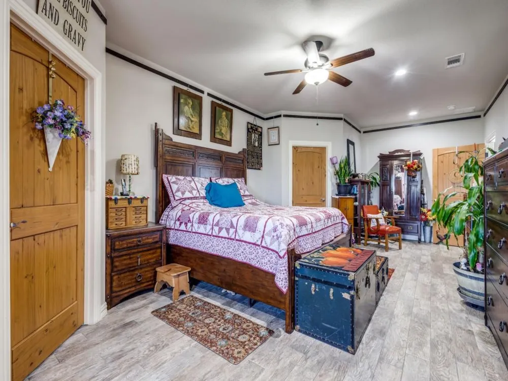 5053 County Road 413 Melissa, TX 75454