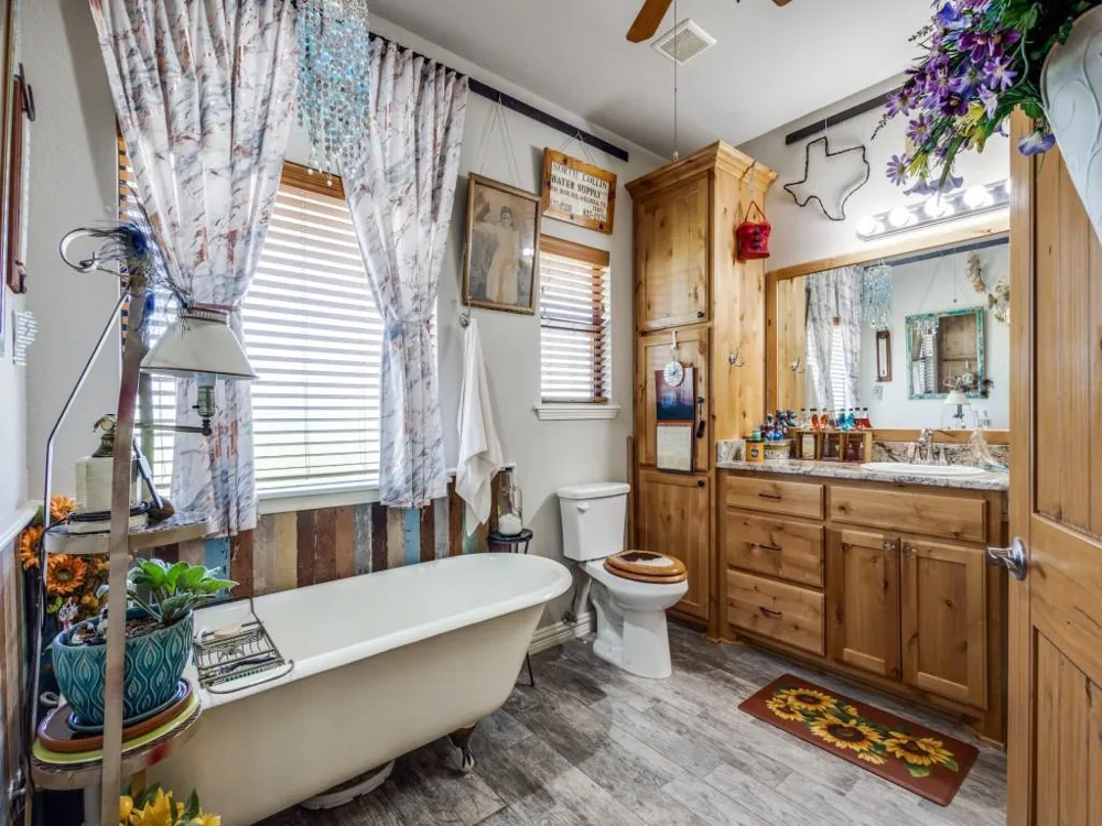 5053 County Road 413 Melissa, TX 75454
