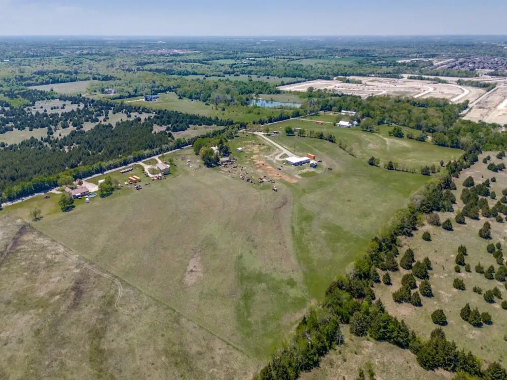 5053 County Road 413 Melissa, TX 75454