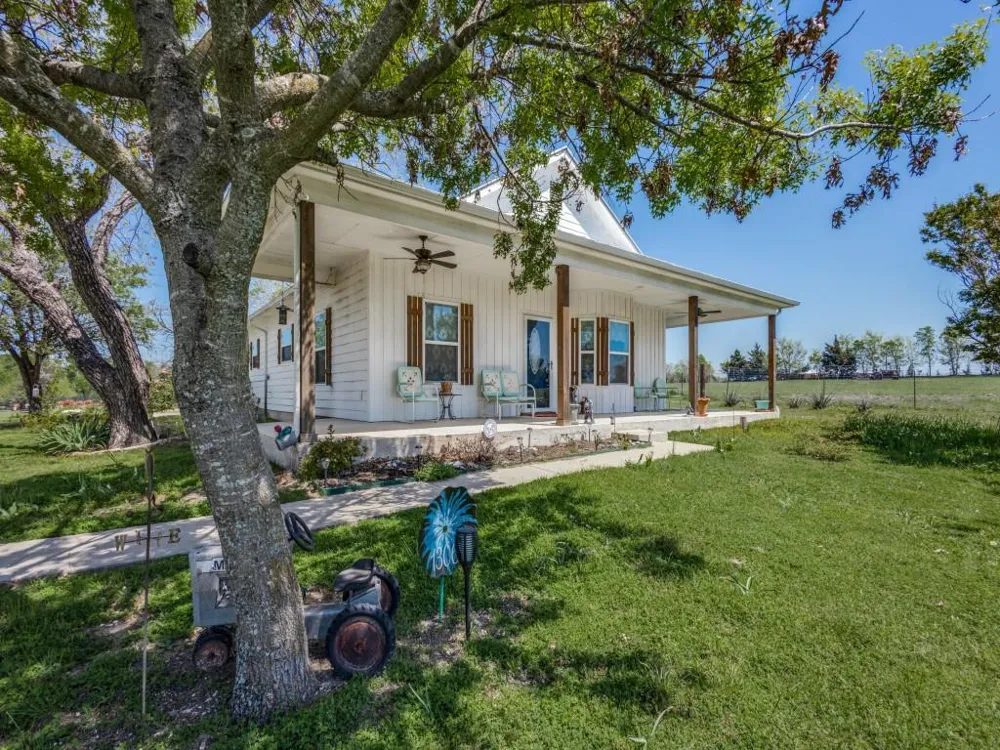 4953 County Road 413 Melissa, TX 75454