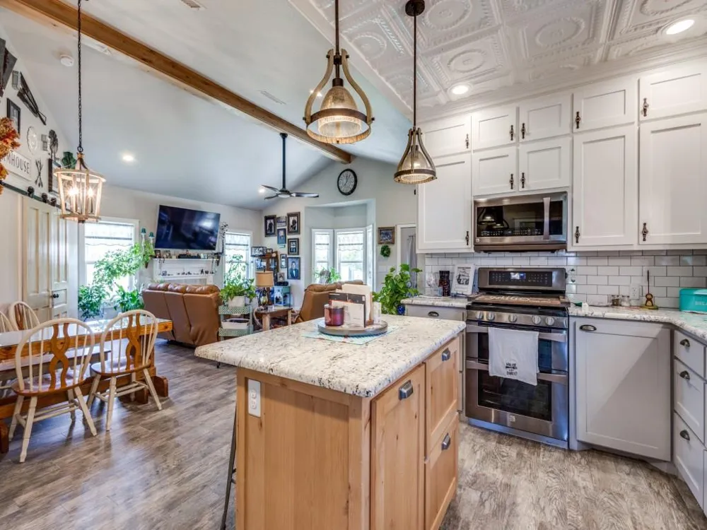 4953 County Road 413 Melissa, TX 75454