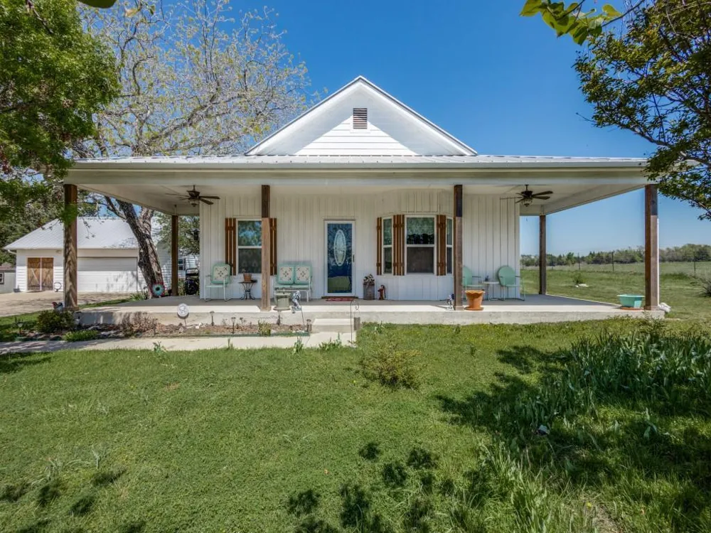 4953 County Road 413 Melissa, TX 75454