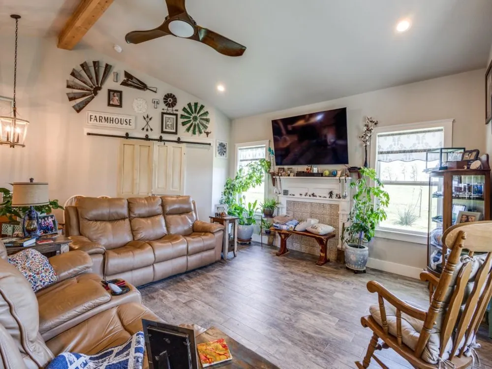 4953 County Road 413 Melissa, TX 75454