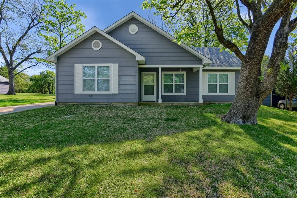 1830 Clark Drive Denison, TX 75020
