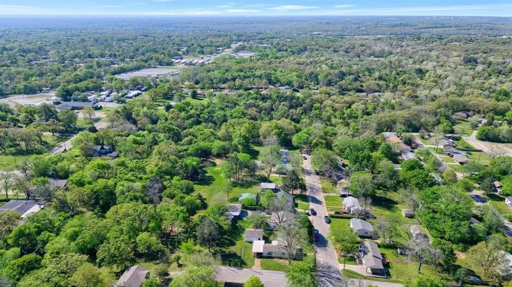 1830 Clark Drive Denison, TX 75020