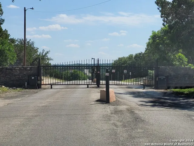 102 CLIFFWOOD Canyon Lake, TX 78133