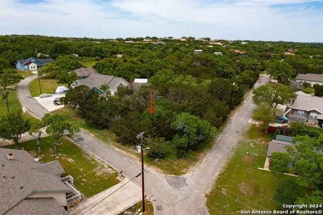 102 CLIFFWOOD Canyon Lake, TX 78133