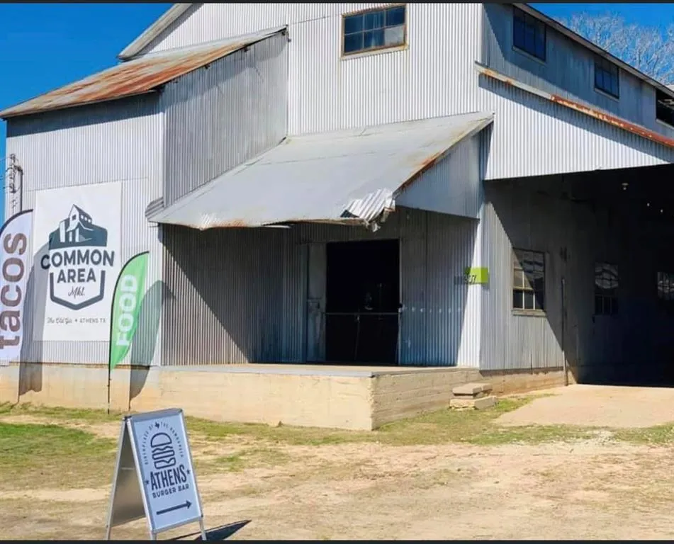 307 E Larkin Street Athens, TX 75751