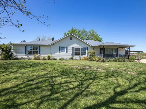 1006 County Road 2475