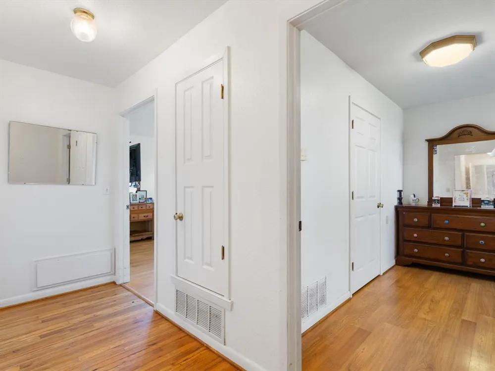 1006 County Road 2475 Alvord, TX 76225