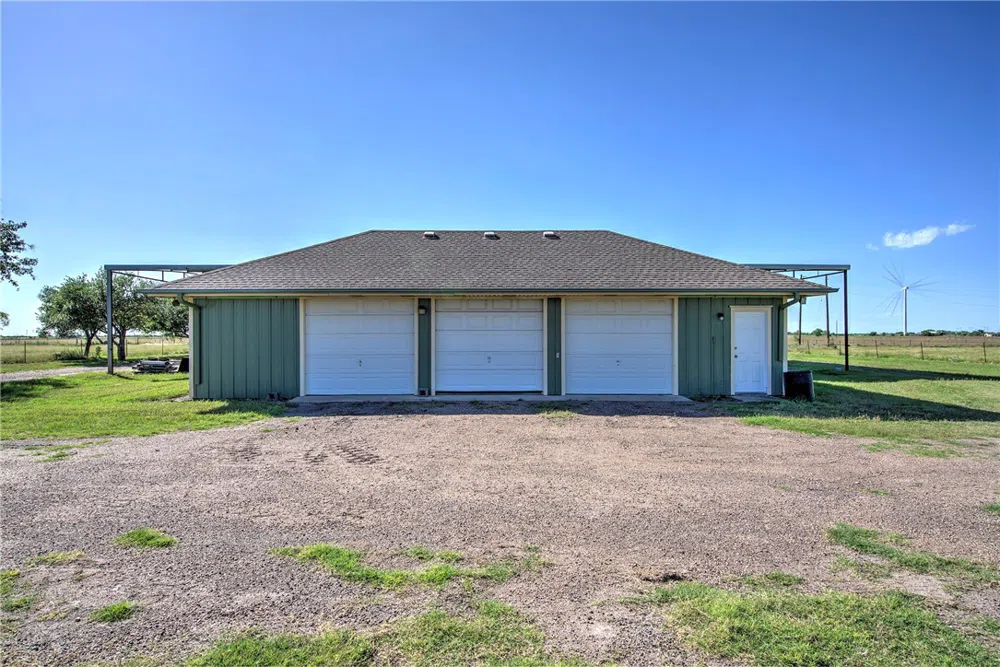 11546 County Road 647 Mathis, TX 78368