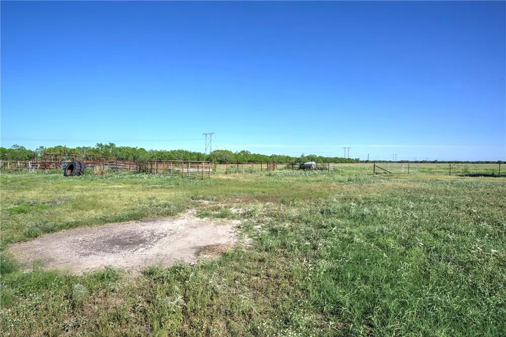 11546 County Road 647 Mathis, TX 78368