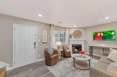 124 Bentley Parkway