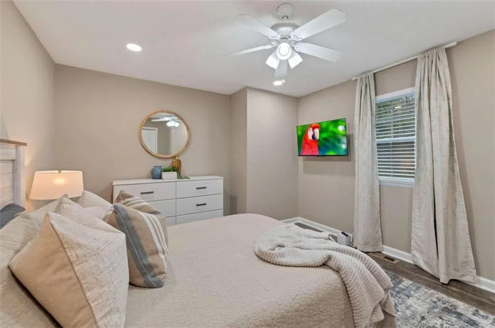 122 Bentley Parkway Woodstock, GA 30188