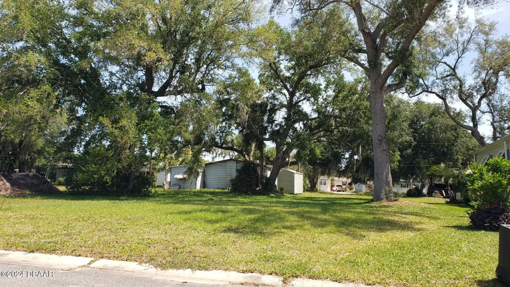 4339 Cedar Way Edgewater, FL 32141