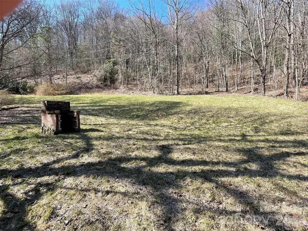 81 Peepeye Cove Road Leicester, NC 28748