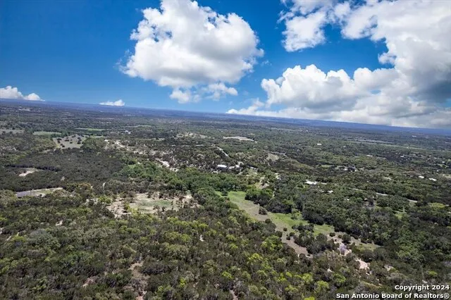729 Rabbit Road Wimberley, TX 78676
