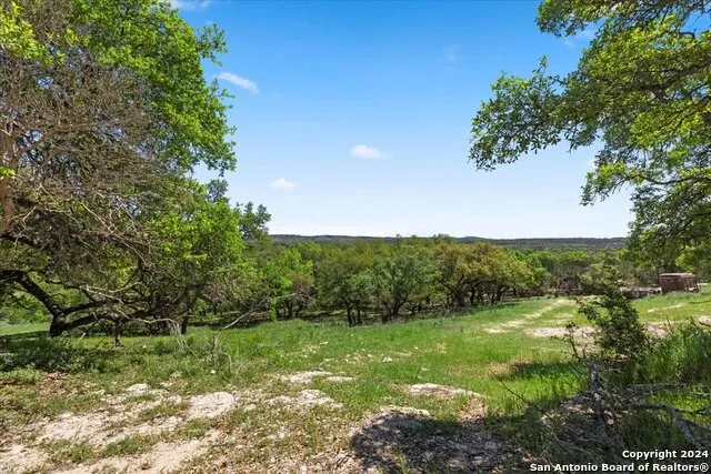 729 Rabbit Road Wimberley, TX 78676