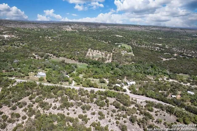 729 Rabbit Road Wimberley, TX 78676