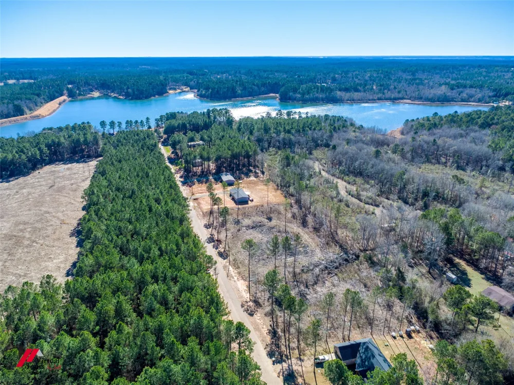 5 Lake Road Plain Dealing, LA 71064