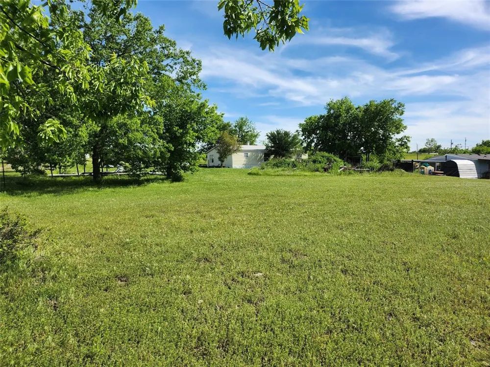 308 Coyote Trail Rhome, TX 76078