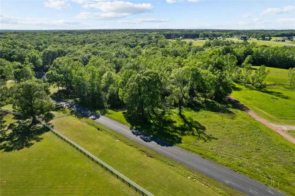 23710 Champion Drive Lindale, TX 75771
