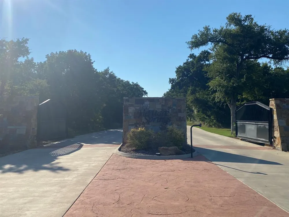 113 Heritage Springs Drive Brock, TX 76087