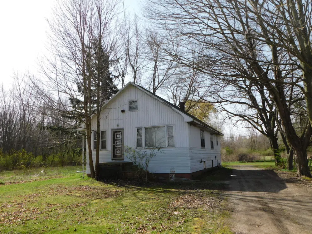 2583 Sodus Parkway Sodus, MI 49126