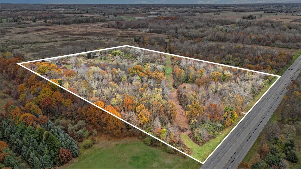 2583 Sodus Parkway Sodus, MI 49126