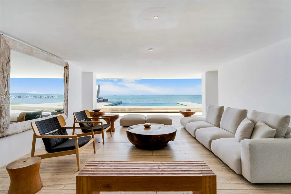 440 S Mashta Dr Key Biscayne, FL 33149