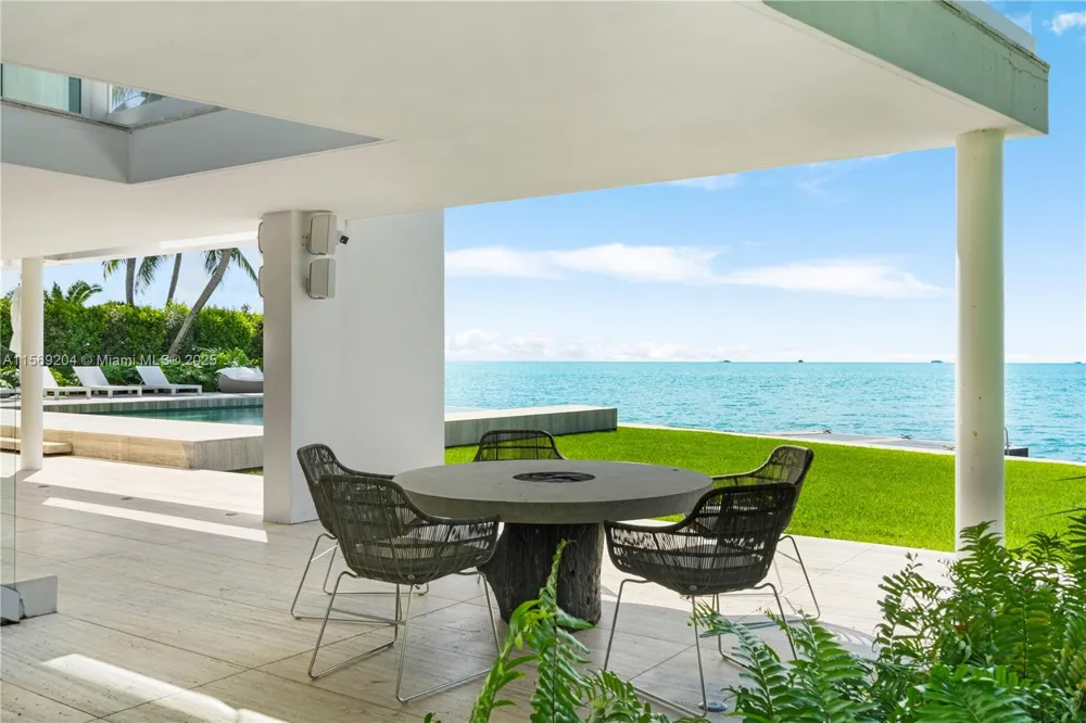 440 S Mashta Dr Key Biscayne, FL 33149