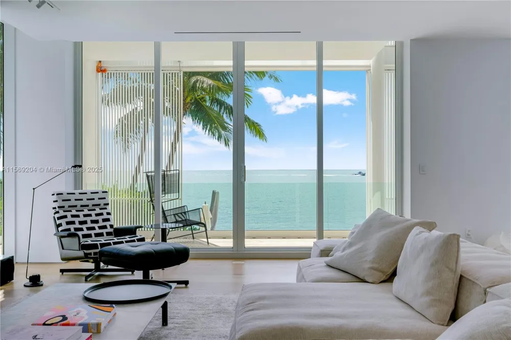 440 S Mashta Dr Key Biscayne, FL 33149