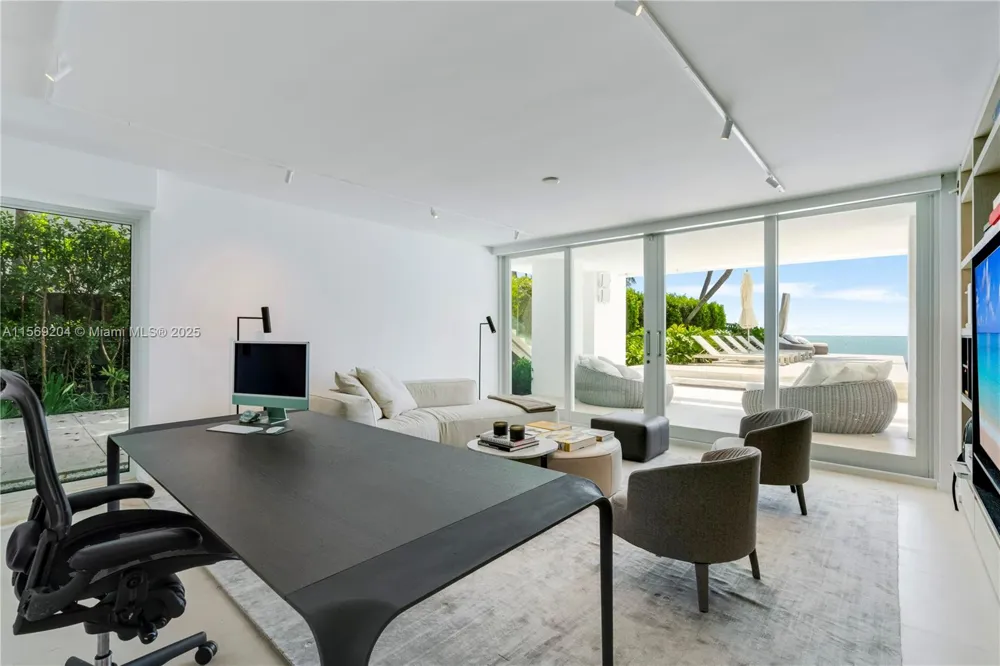 440 S Mashta Dr Key Biscayne, FL 33149
