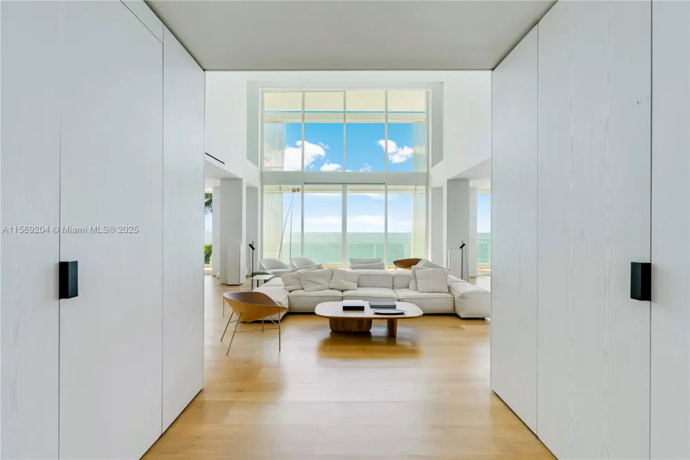 440 S Mashta Dr Key Biscayne, FL 33149