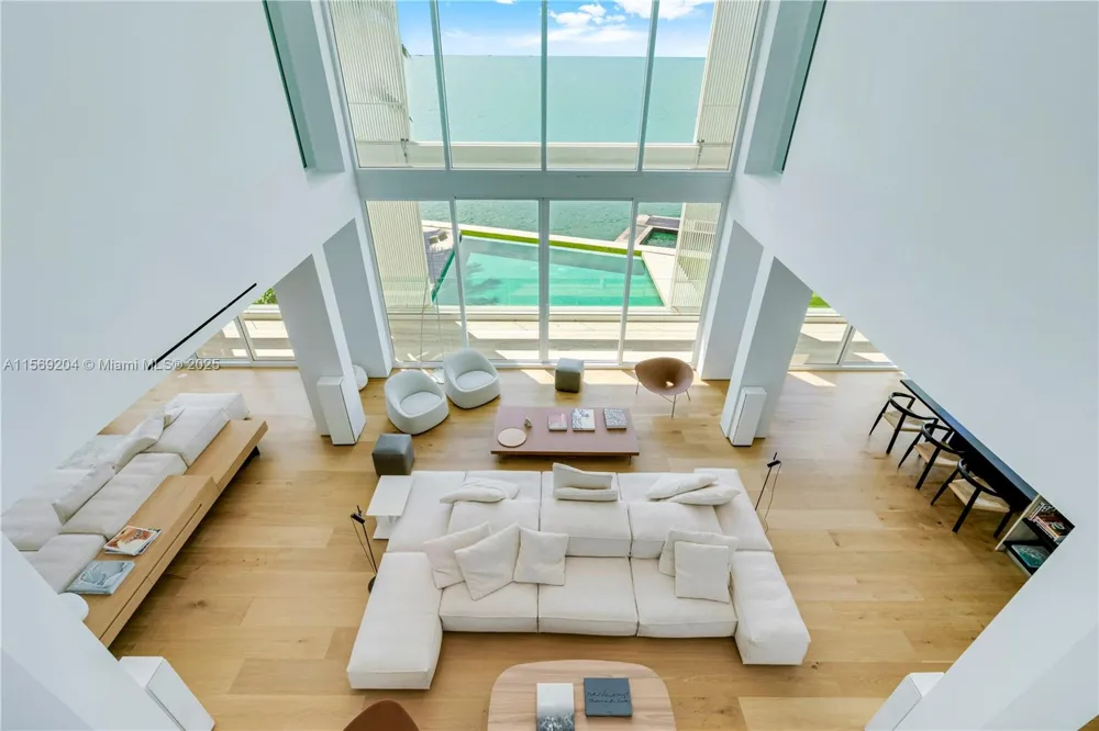 440 S Mashta Dr Key Biscayne, FL 33149