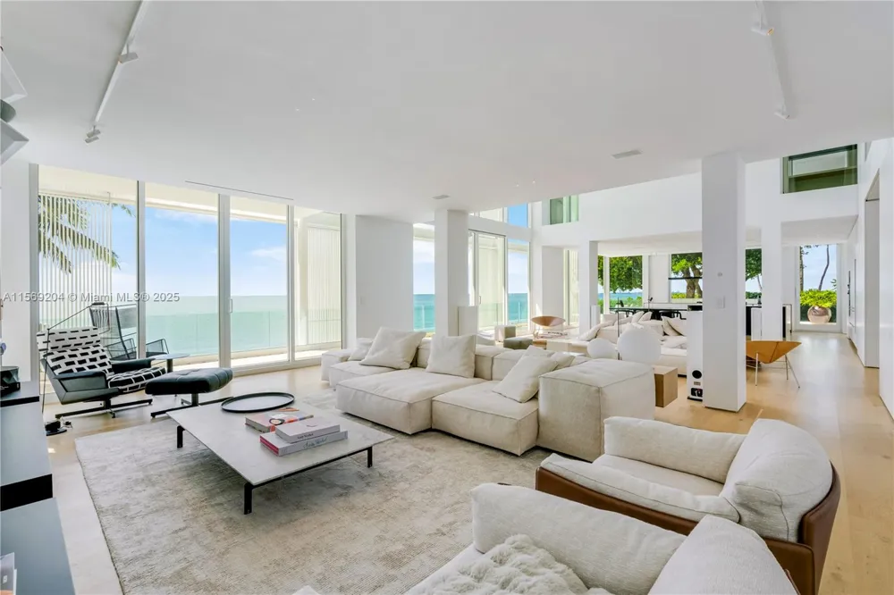 440 S Mashta Dr Key Biscayne, FL 33149