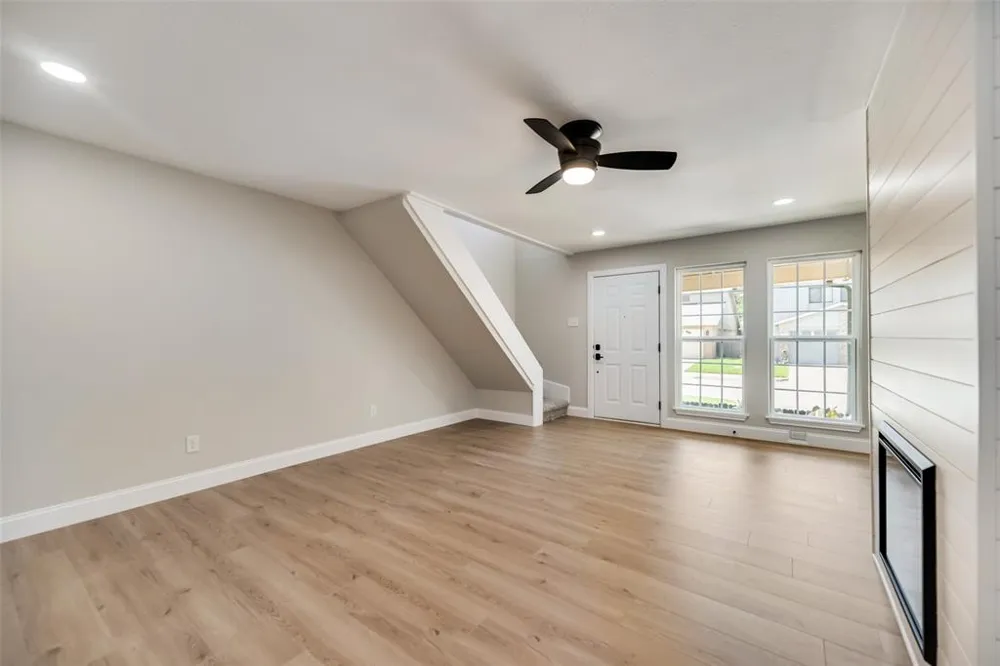 408 San Maria Drive Garland, TX 75043
