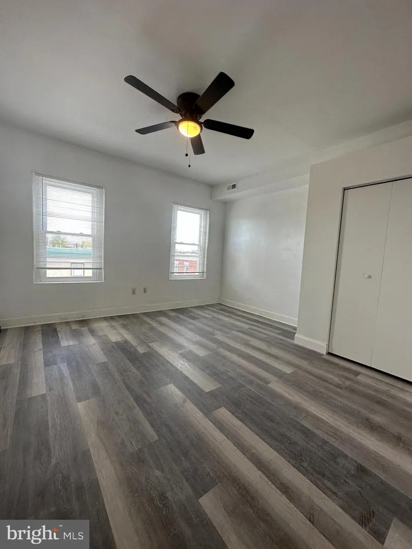 1825 S 19TH STREET Philadelphia, PA 19145