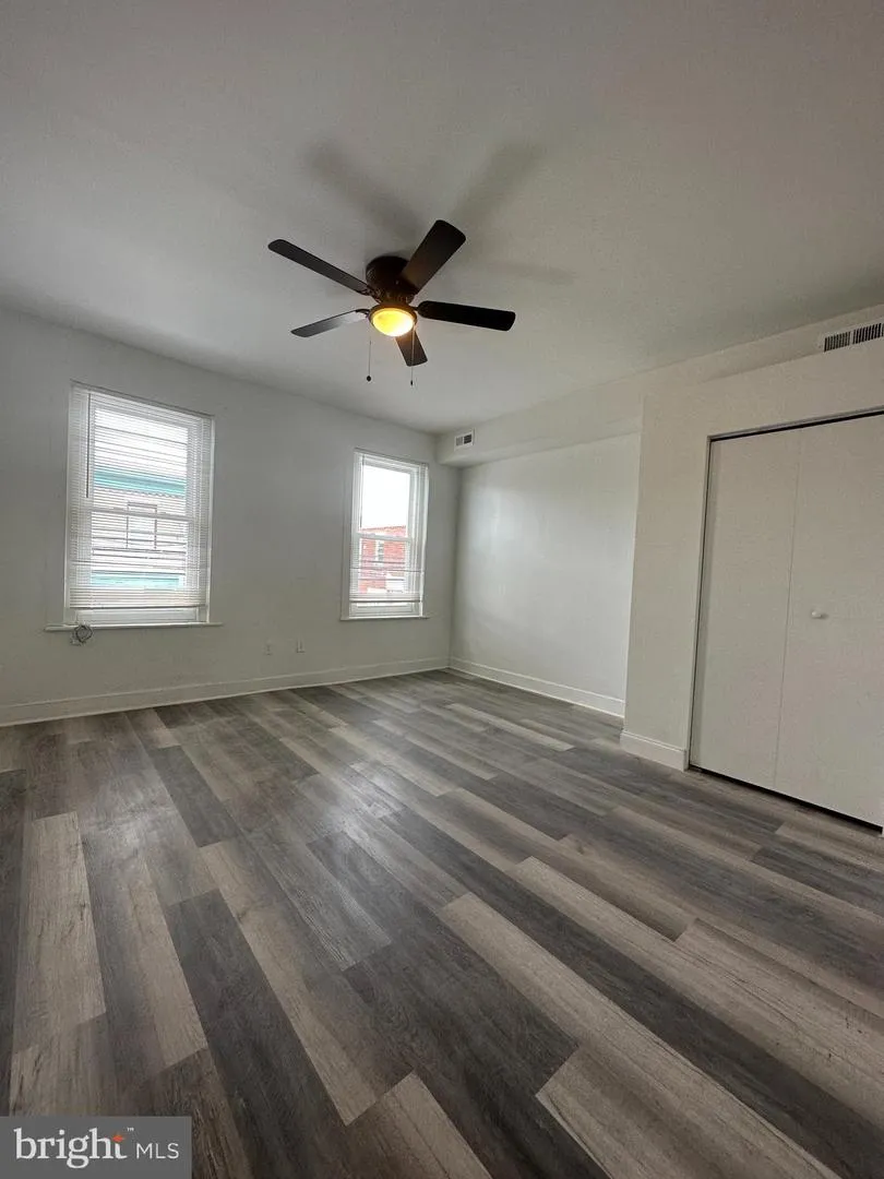 1825 S 19TH STREET Philadelphia, PA 19145