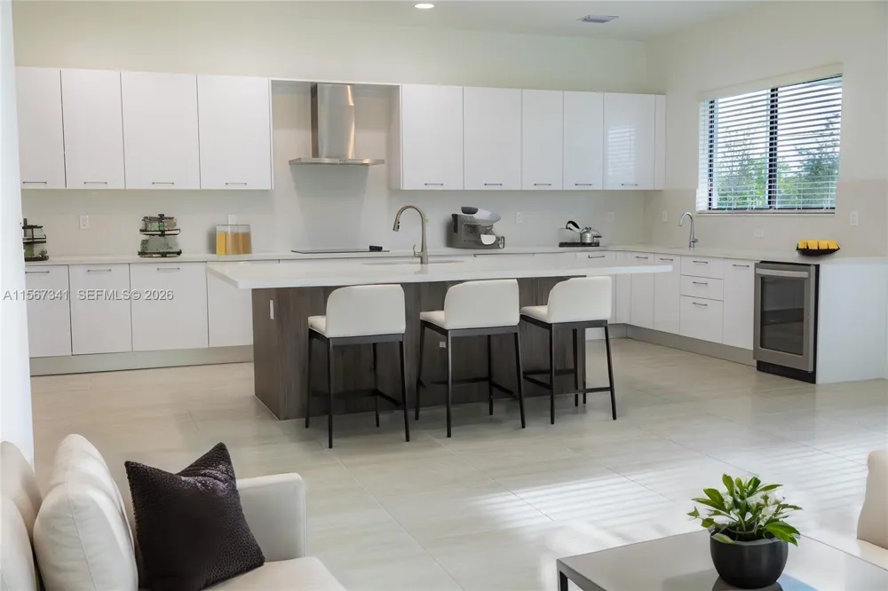 2391 SW 123rd Ter Davie, FL 33325