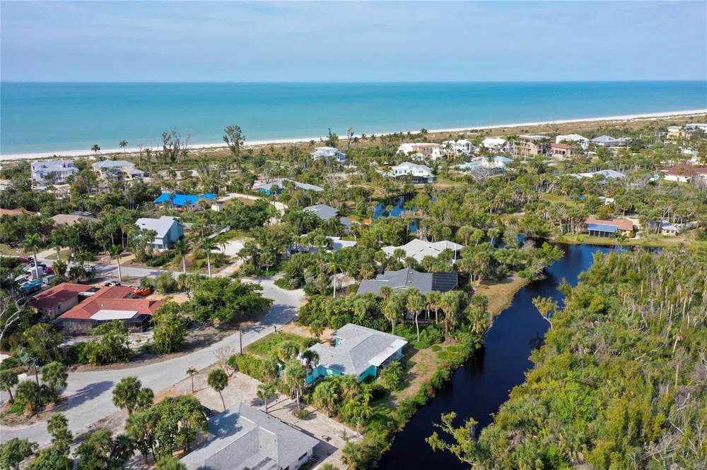 1057 BLUE HERON DRIVE Sanibel, FL 33957