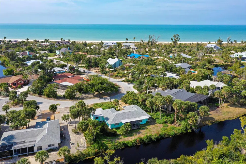1057 BLUE HERON DRIVE Sanibel, FL 33957