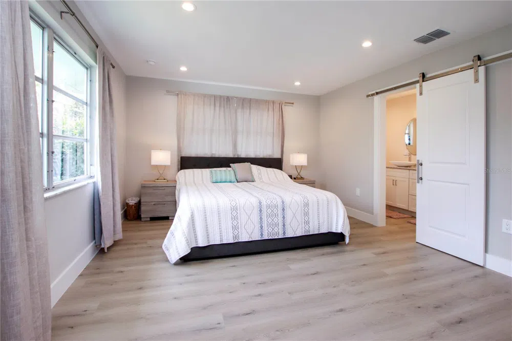 1057 BLUE HERON DRIVE Sanibel, FL 33957