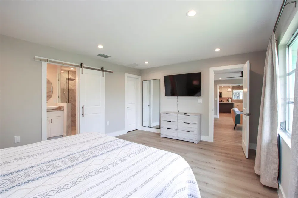 1057 BLUE HERON DRIVE Sanibel, FL 33957