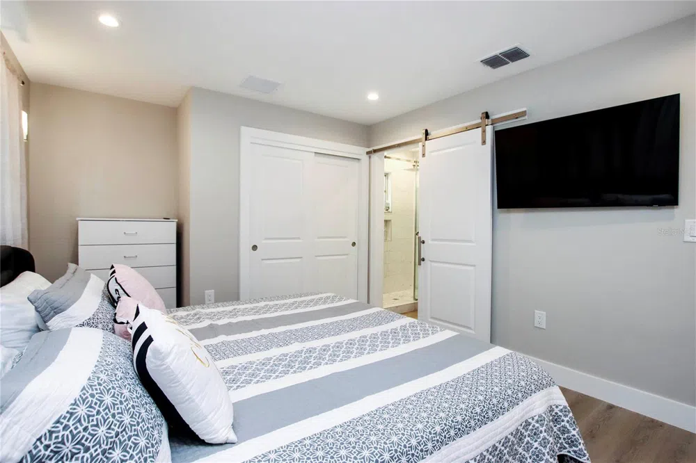 1057 BLUE HERON DRIVE Sanibel, FL 33957