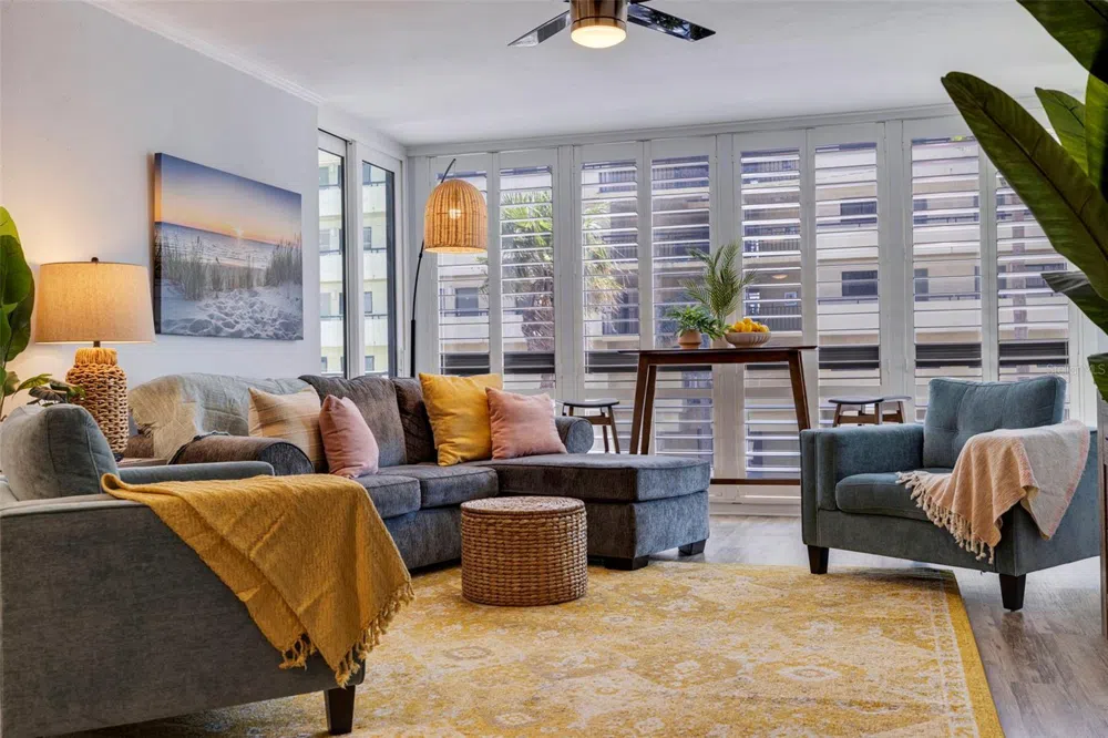 5396 GULF BOULEVARD #209 St Pete Beach, FL 33706