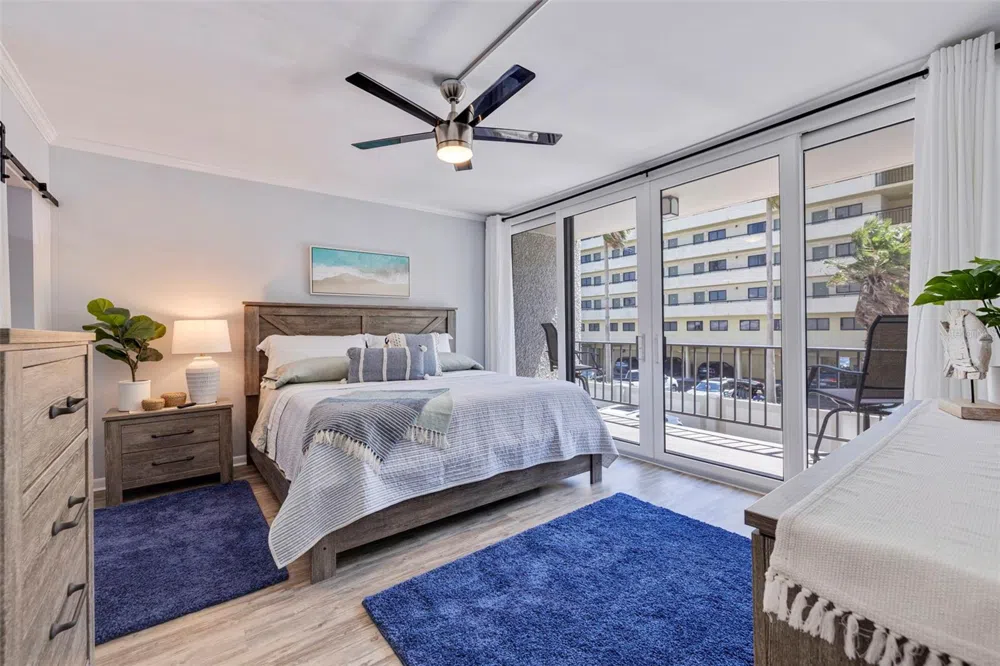 5396 GULF BOULEVARD #209 St Pete Beach, FL 33706
