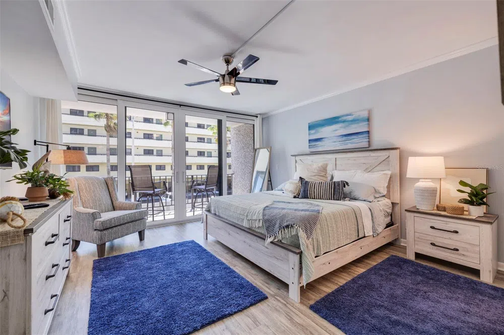 5396 GULF BOULEVARD #209 St Pete Beach, FL 33706