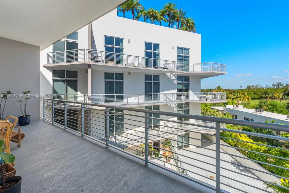 2001 Meridian Ave #517 Miami Beach, FL 33139