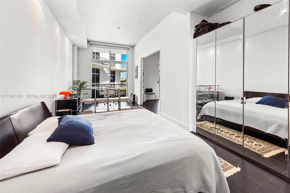 2001 Meridian Ave #517 Miami Beach, FL 33139